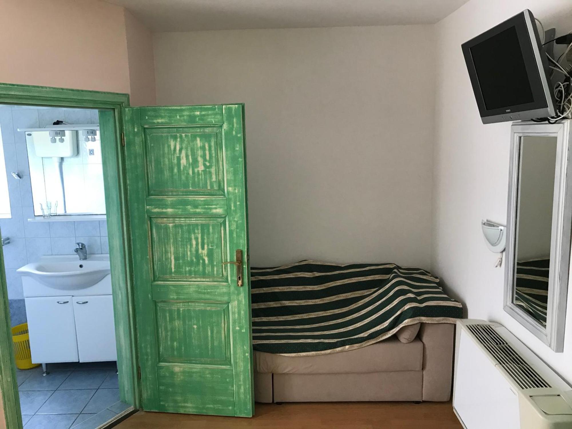 Pansion Dragica Apartman Rab Town Kültér fotó